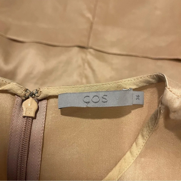 COS Silk Blend Business Casual Neutral Short Sleeve Top Blouse - Picture 5 of 6